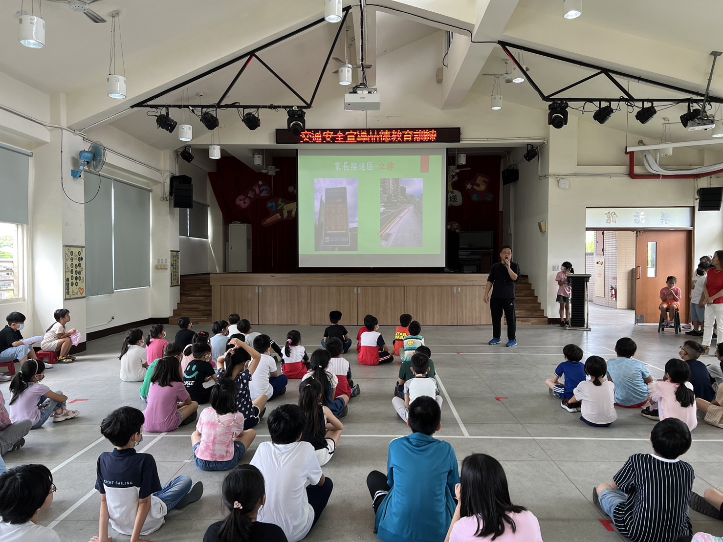 0830_Opening Ceremony(Open new window)